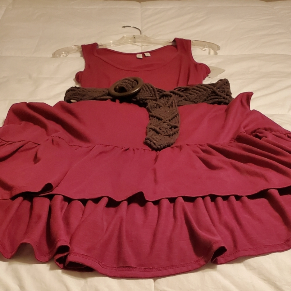 New, High/ Low, Stylish, belted dress - Picture 4 of 6
